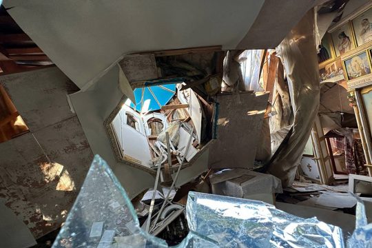 Zerstörte Kirche in Saporischschja am Donnerstag (Bild: Ukrainian Emergency Service/AFP)