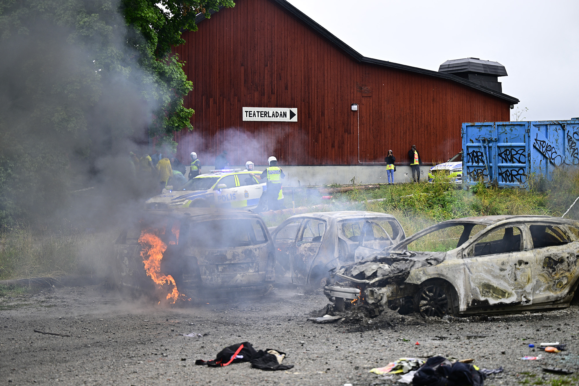 Verletzte und abgebrannte Autos am Rande eines Eritrea-Kulurfestivals in Stockholm