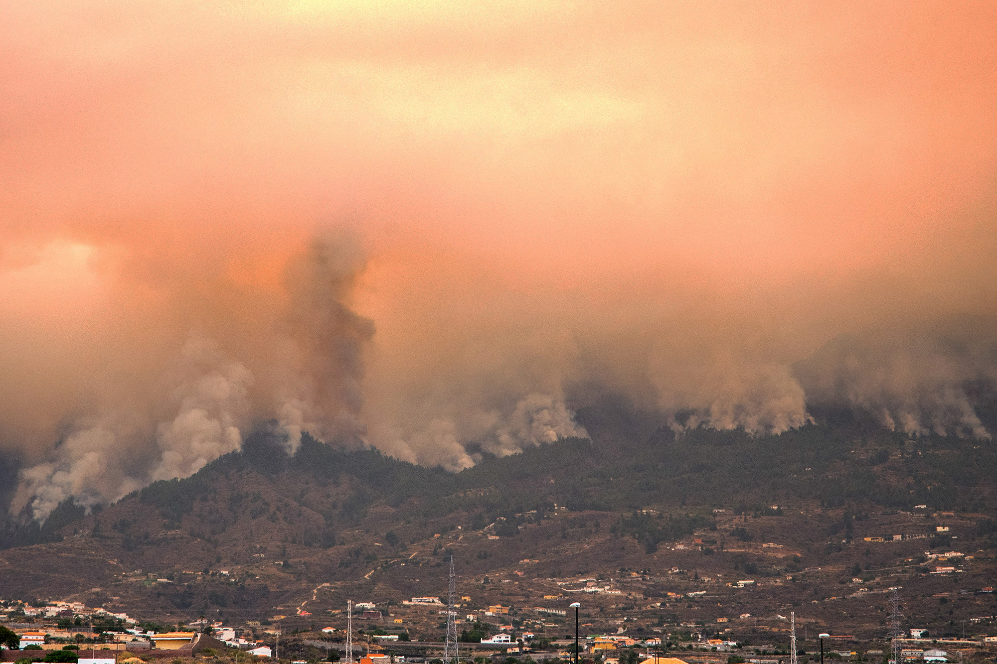 Waldbrand auf Teneriffa (Bild: Desiree Martin/AFP)