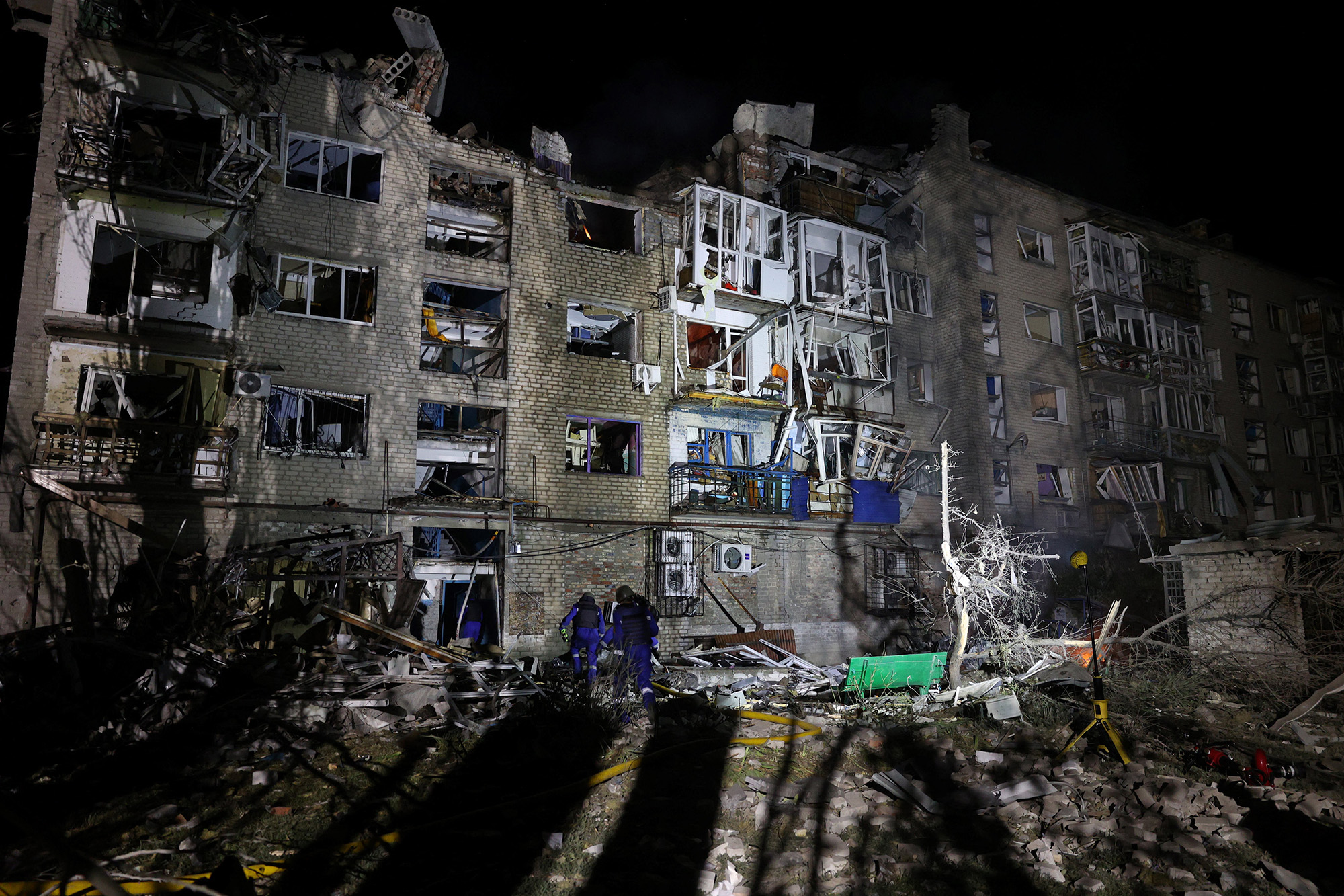 Zerstörtes Wohngebäude in Pokrowsk in der Ostukraine