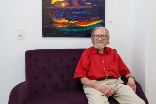 Künstler Adolf Christmann hat sich mit 96 Jahren neu erfunden (Bild: Julien Claessen/BRF)