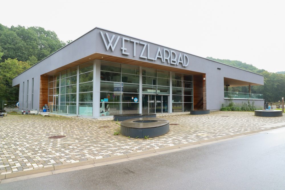 Außenarbeiten Wetzlarbad (Bild: Julien Claessen/BRF)