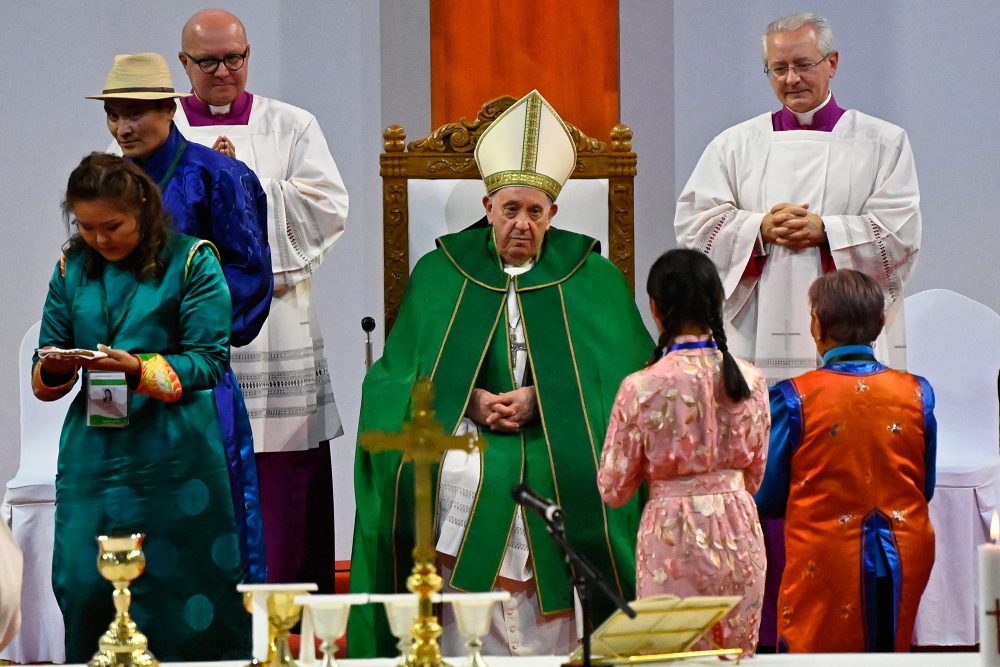 Papst Franziskus feiert eine Messe in der Mongolei