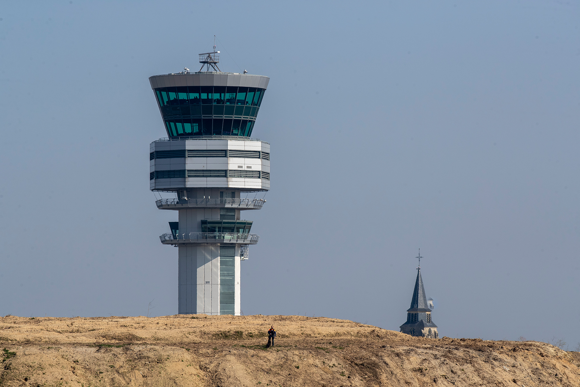 Kontrollturm von Skeyes am Flughafen Brüssel (Bild: Nicolas Maeterlinck/Belga)