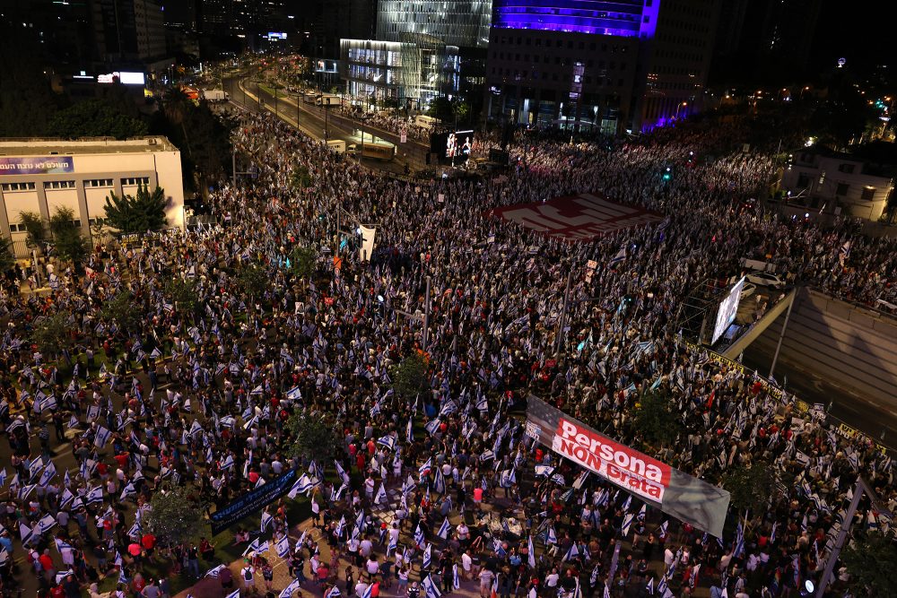 Großdemo in Tel Aviv am Samstag (Bild: Ahmad Gharabli/AFP)