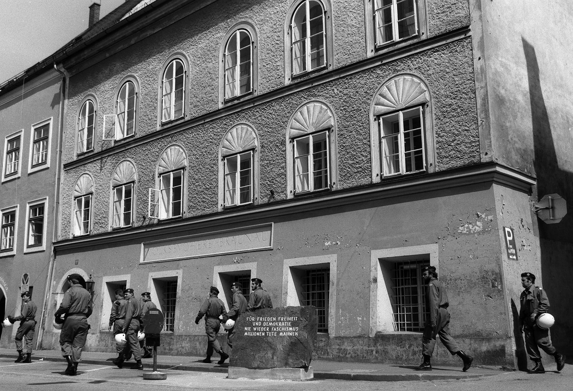 Hitlers Geburtshaus im österreichischen Braunau (Archivbild: Rubra/EPA)