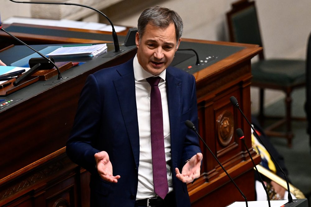 Premier Alexander De Croo bei der Rede zur Lage der Nation (Bild: Dirk Waem/Belga)