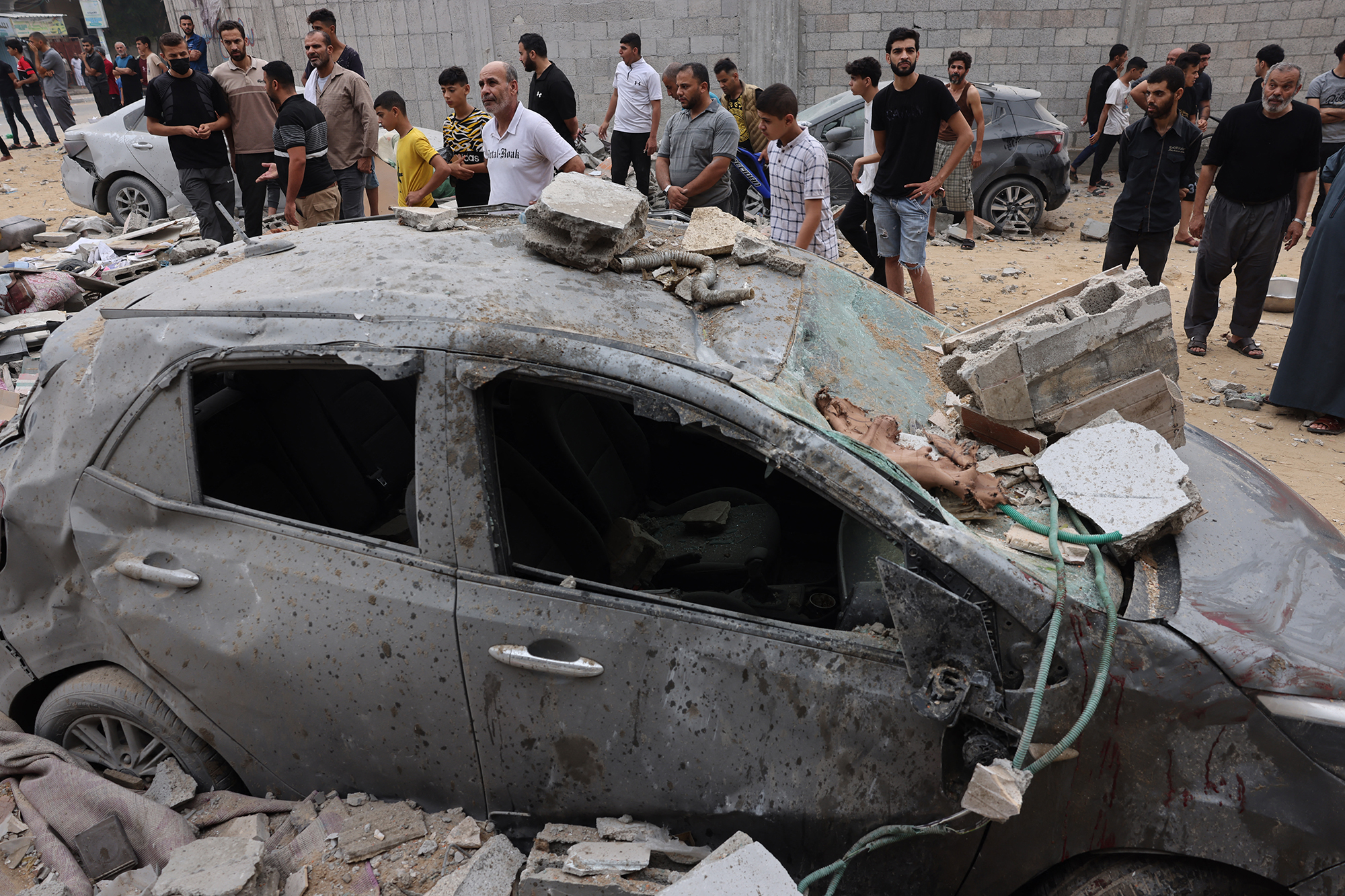 Schäden nach einem israelischen Bombenangriff in Rafah im südlichen Gazastreifen am 29. Oktober (Bild: Mohammed Abed/AFP)