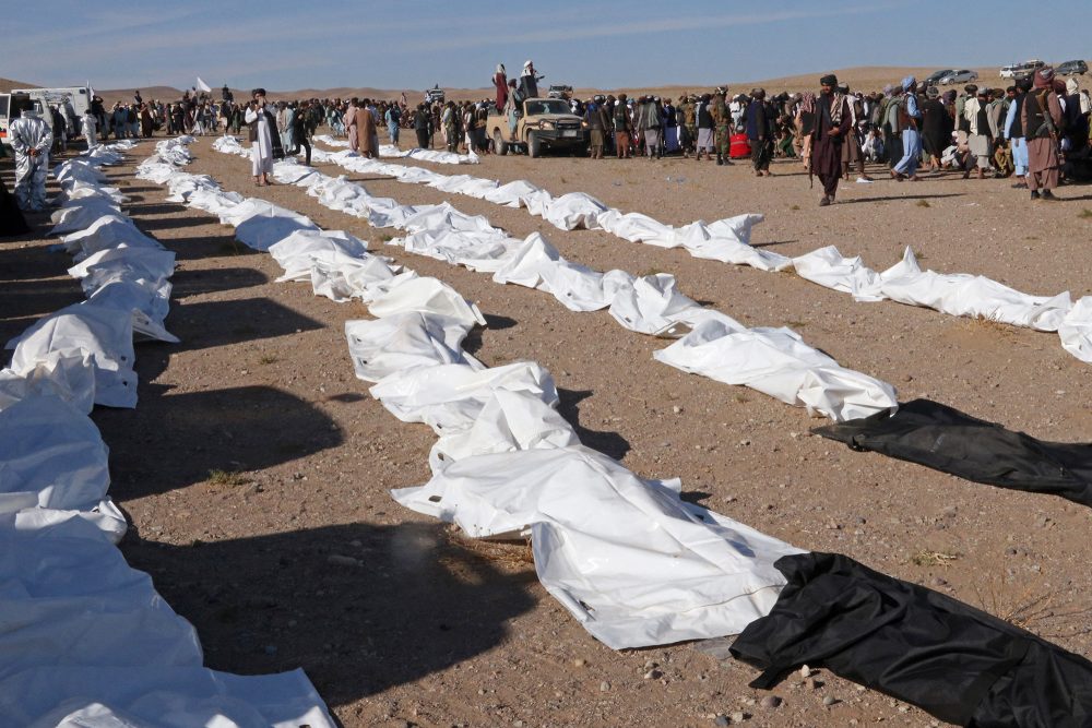 Nach einem Erdbeben in der Herat-Provinz in Afghanistan (Bild vom 9. Oktober: Mohsen Karimi/AFP)