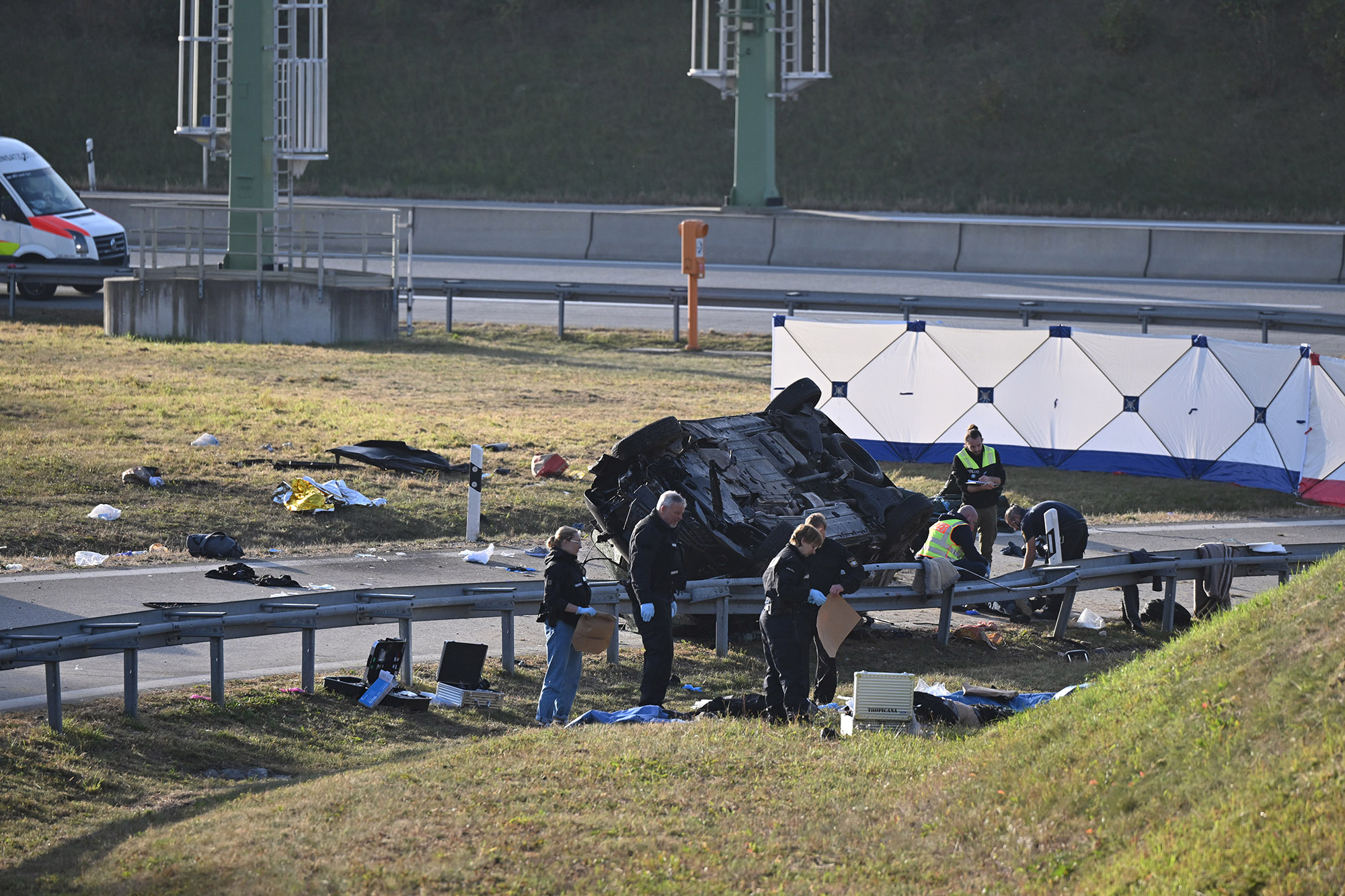 Der Unfallort in Bayern (Bild: Sven Hoppe/dpa)