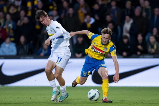 Unions Casper Terho und Westerlos Yow Griffin McDorman in Aktion (Bild: Kristof Van Accom/Belga)