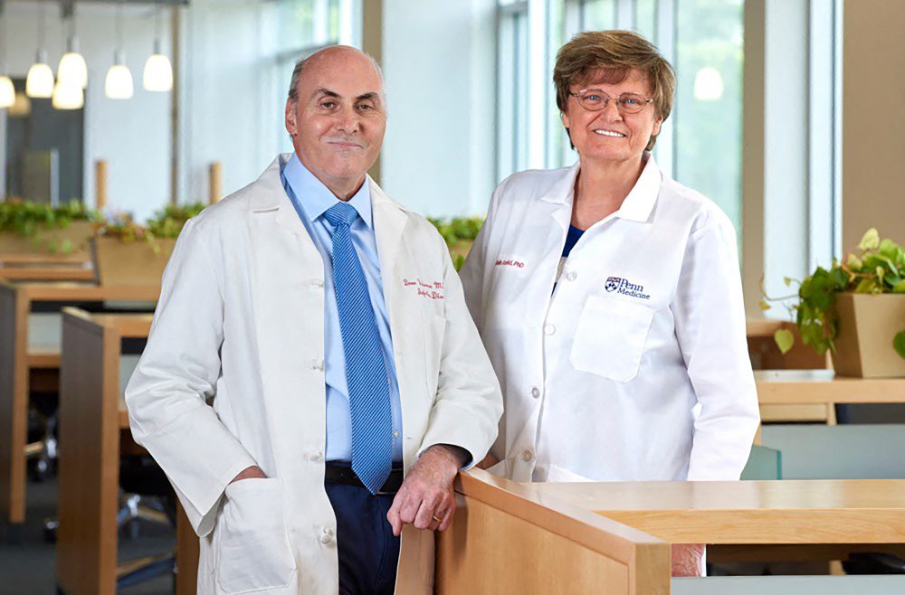 Drew Weissman und Katalin Kariko (Bild: Peggy Peterson/University of Pennsylvania School of Medicine/AFP)