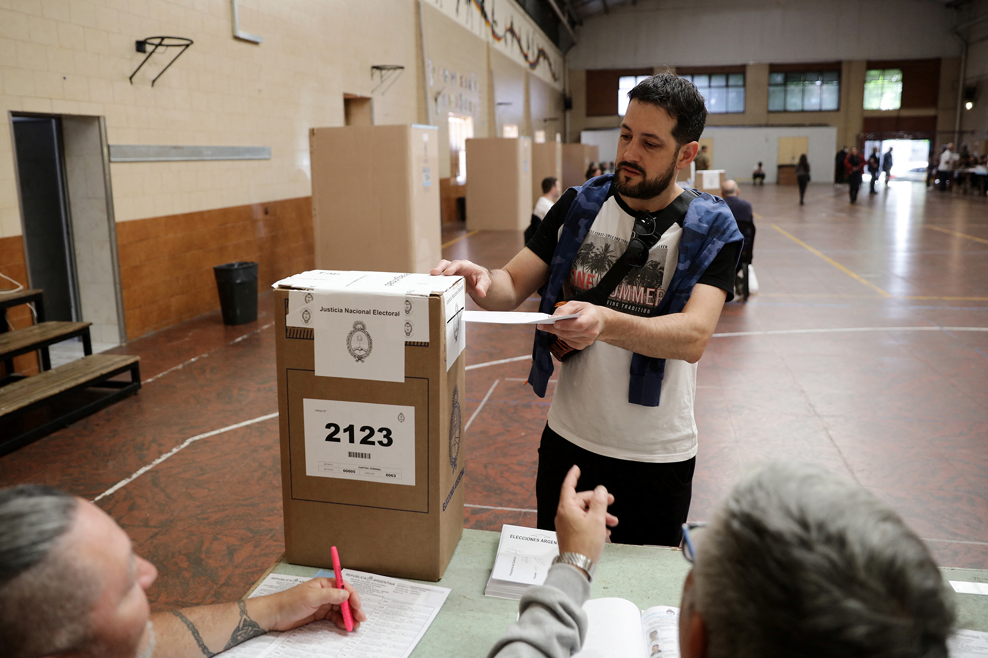 Wahlbüro in Buenos Aires (Bild: Emiliano Lasalvia/AFP)
