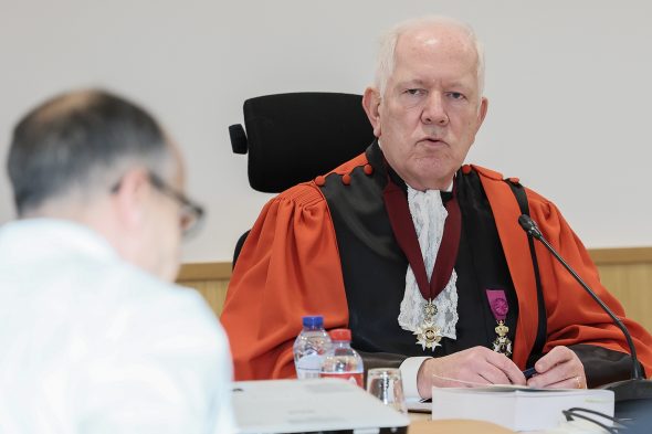 Der vorsitzende Richter Philippe Gorlé (Bild: Bruno Fahy/Belga)