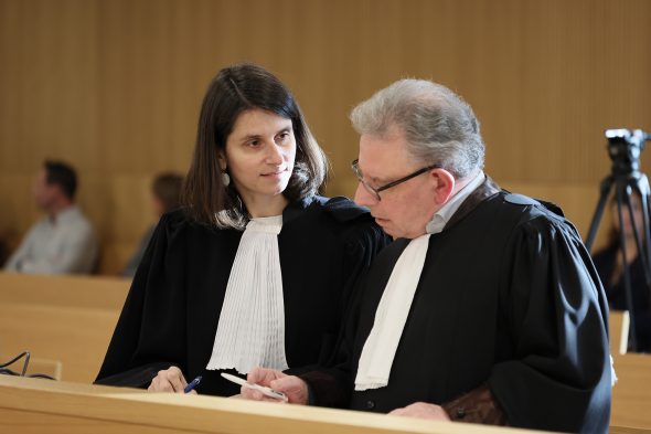 Die Anwälte Judith und Martin Orban (Bild: Bruno Fahy/Belga)
