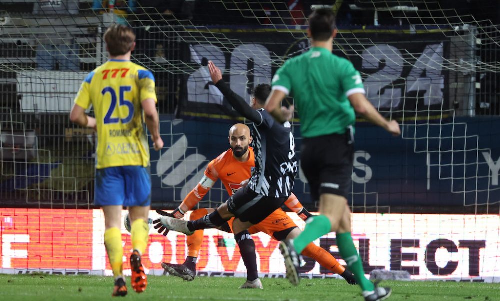 Oday Dabbagh von Charleroi beim 2:1-Treffer gegen Westerlo (Bild: Virginie Lefour/Belga)