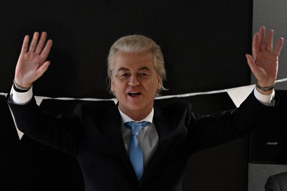 PVV-Vorsitzender Geert Wilders am Tag nach der Wahl (Bild: John Thys/AFP)