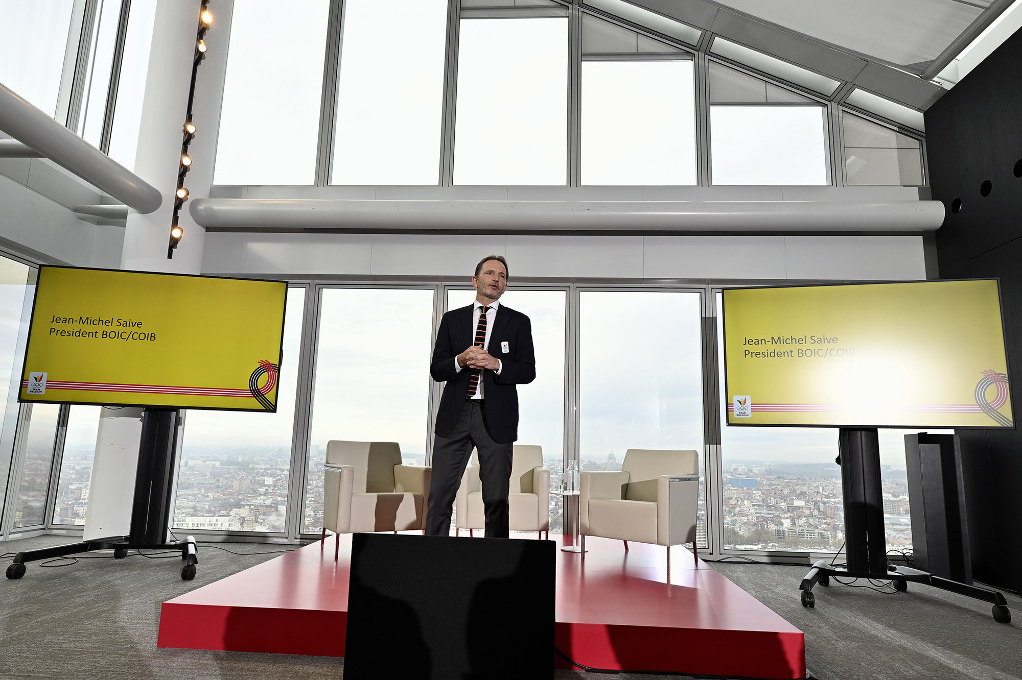 BOIK-Präsident Michel Saive bei der Pressekonferenz von Team Belgium zur Vorbereitung auf die Olympischen Spiele in Paris (Bild: Eric Lalmand/Belga)