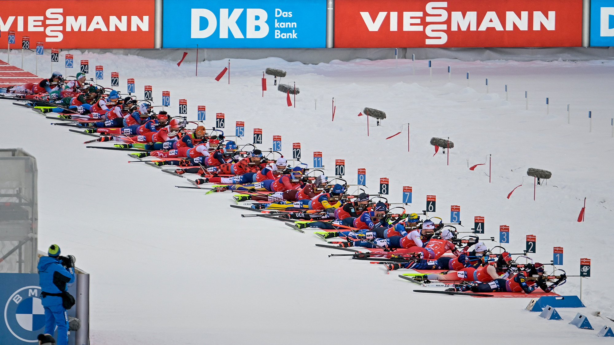 Biathlon: Schießen beim Single-Mixed in Östersund (Bild: Anders Wiklund/TT News Agency/AFP)