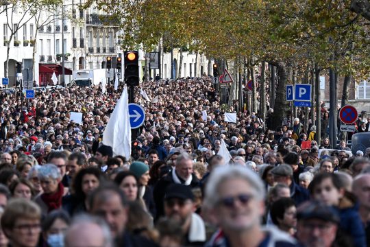 Demonstration für Frieden in Nahost in Paris (Bild: Bertrand Guay/Belga)