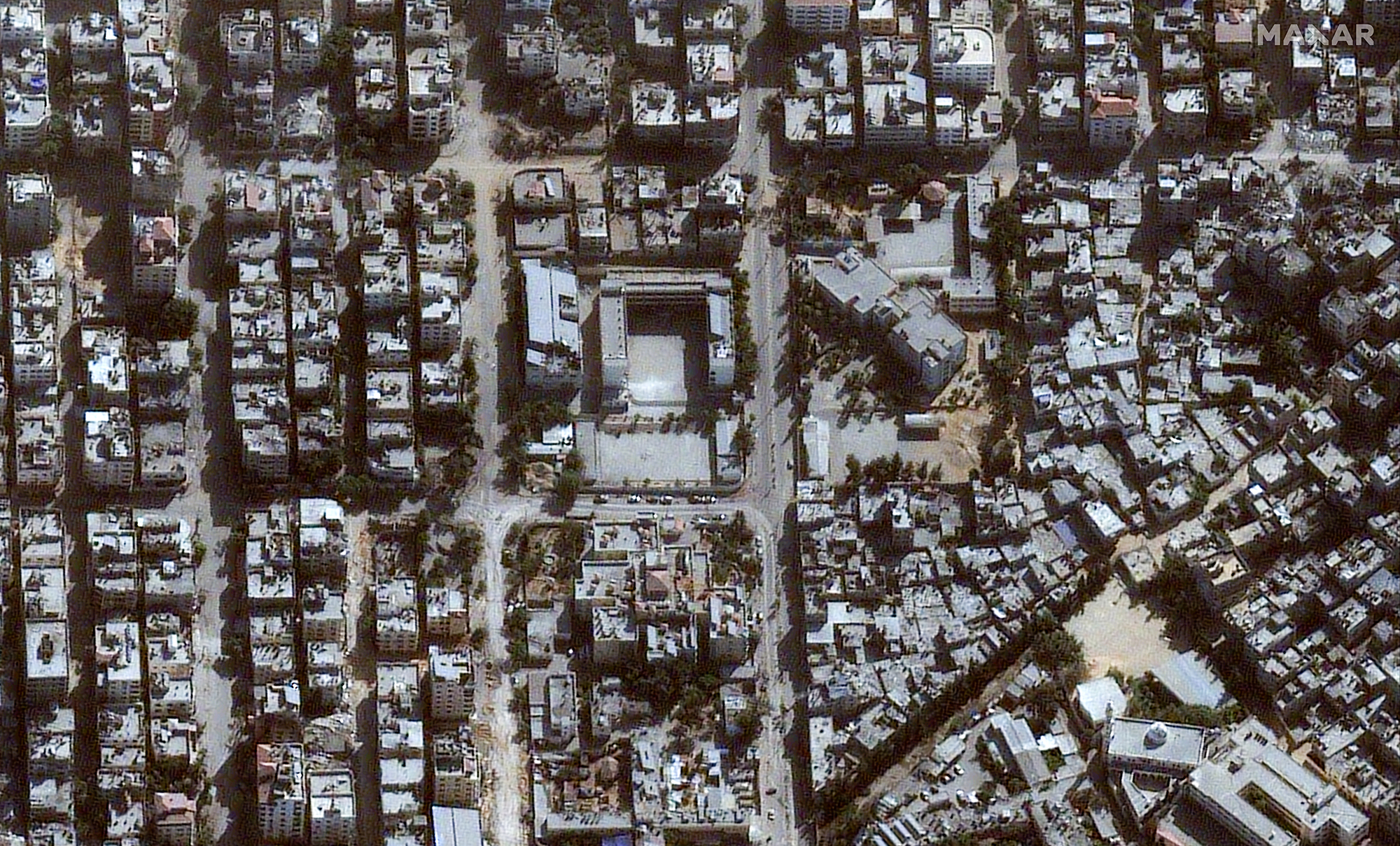 Das Satellitenbild vom 12. November zeigt das Rantisi-Krankenhaus und Umgebung im Norden des Gazastreifens (Bild: Maxar Technologies/AFP)