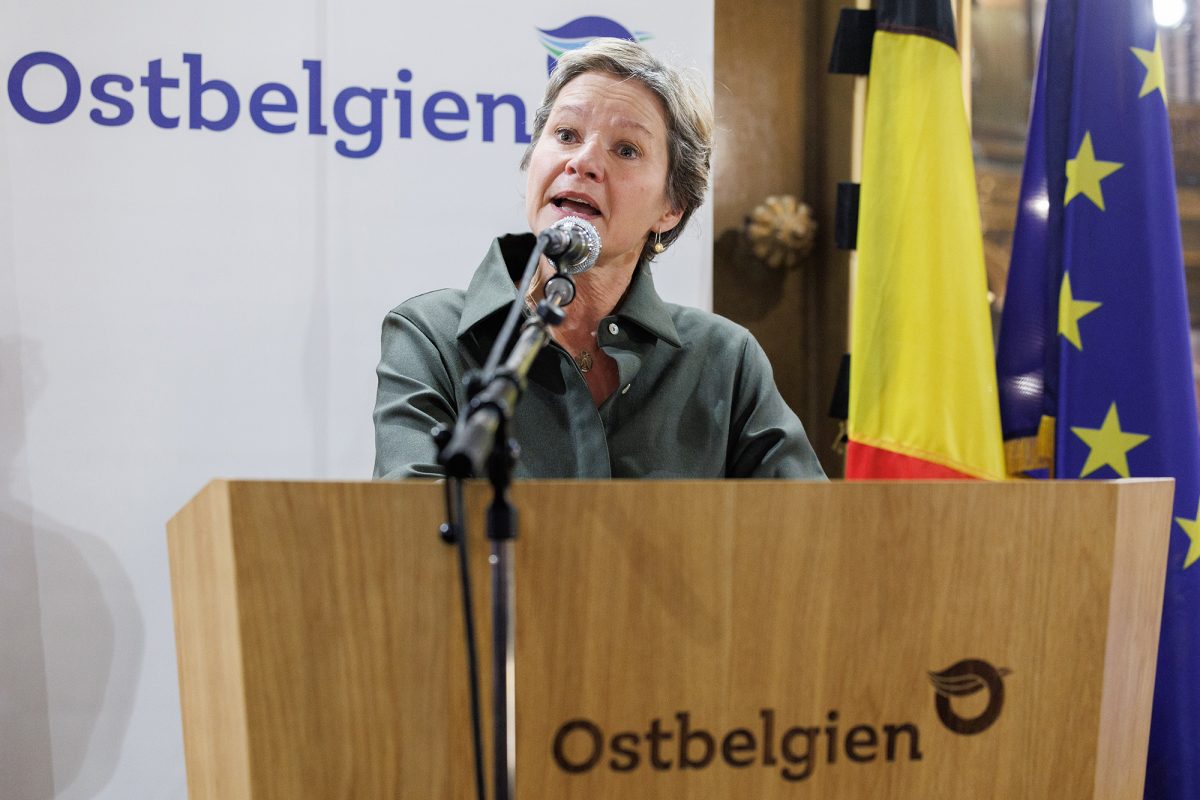 Festakt zum Tag der DG in Brüssel: Eva Johnen, die Leiterin der DG-Vertretung in Brüssel (Bild: Benoit Doppagne/Belga)