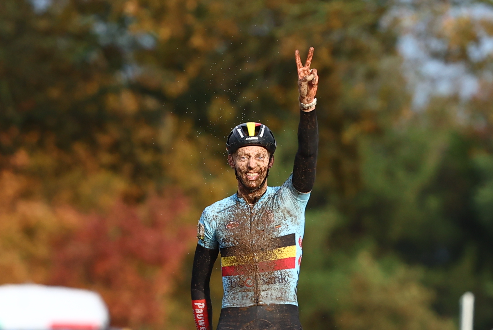 Michael Vanthourenhout ist zum zweiten Mal Radcross-Europameister (Bild: David Pintens/Belga)