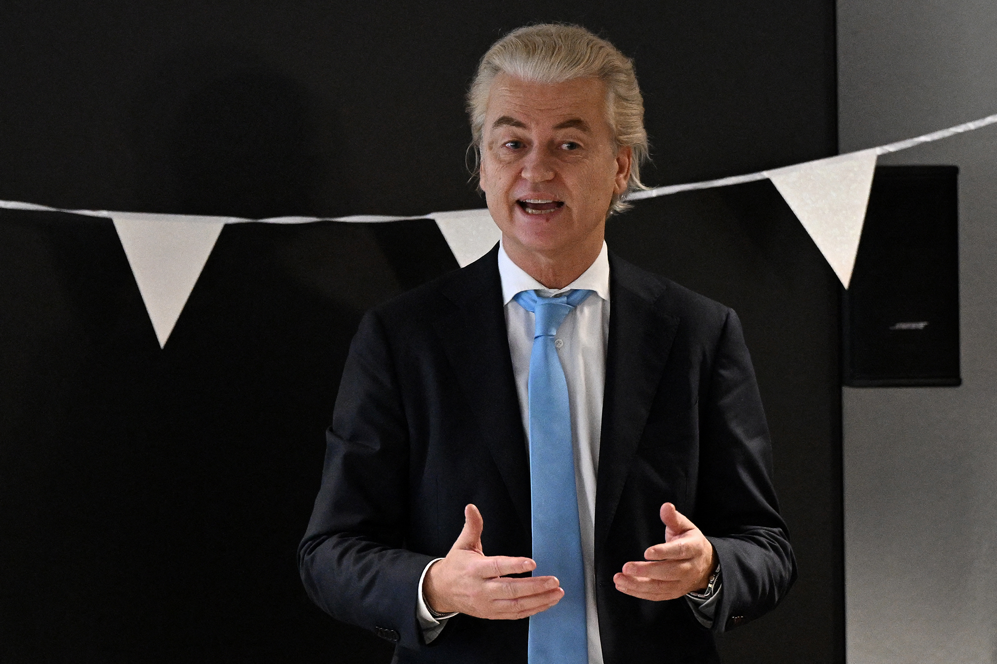 Geert Wilders am Tag nach der Wahl (Bild: John Thys/AFP)