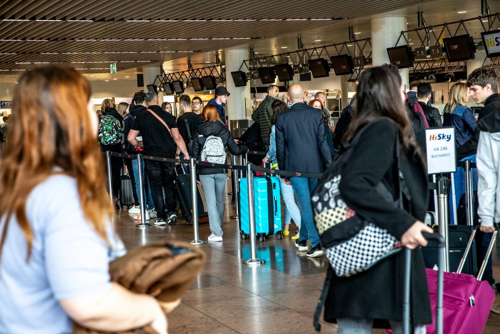 Passagiere am Brüsseler Flughafen Zaventem