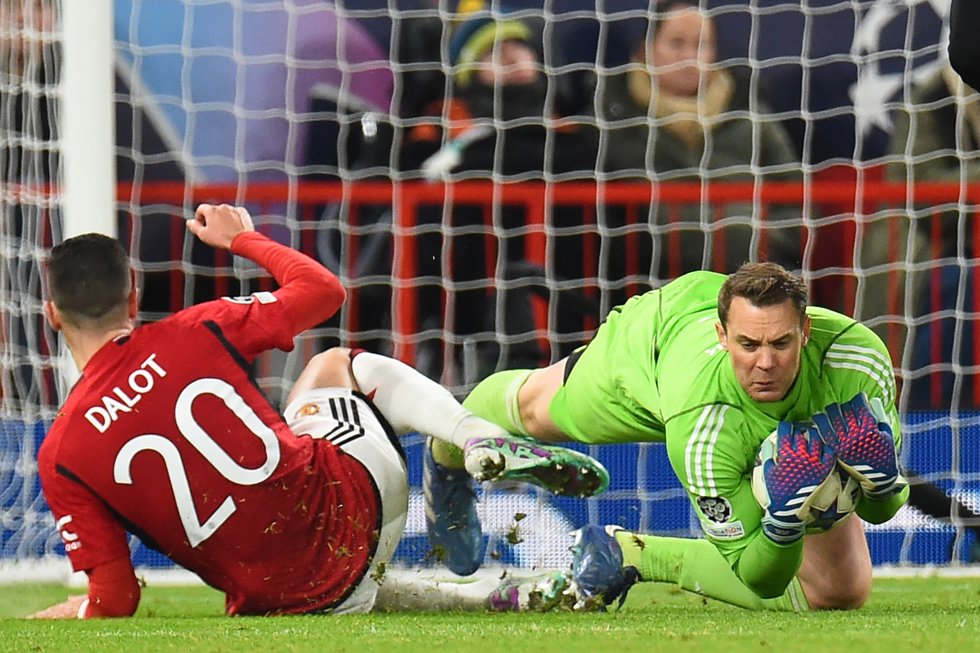 Champions-League-Spiel zwischen Bayern München und Manchester United (Bild: Peter Powell/AFP)