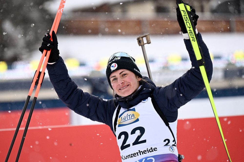 Justine Braisaz-Bouchet gewinnt Sprint von Lenzerheide