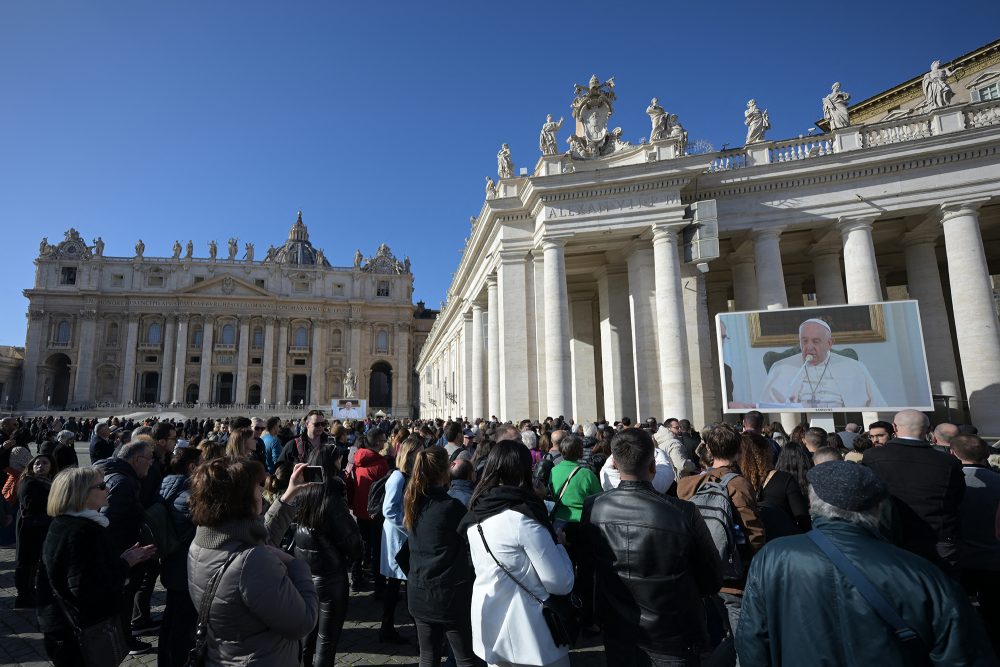 Angelus-Gebet per Videoleinwand