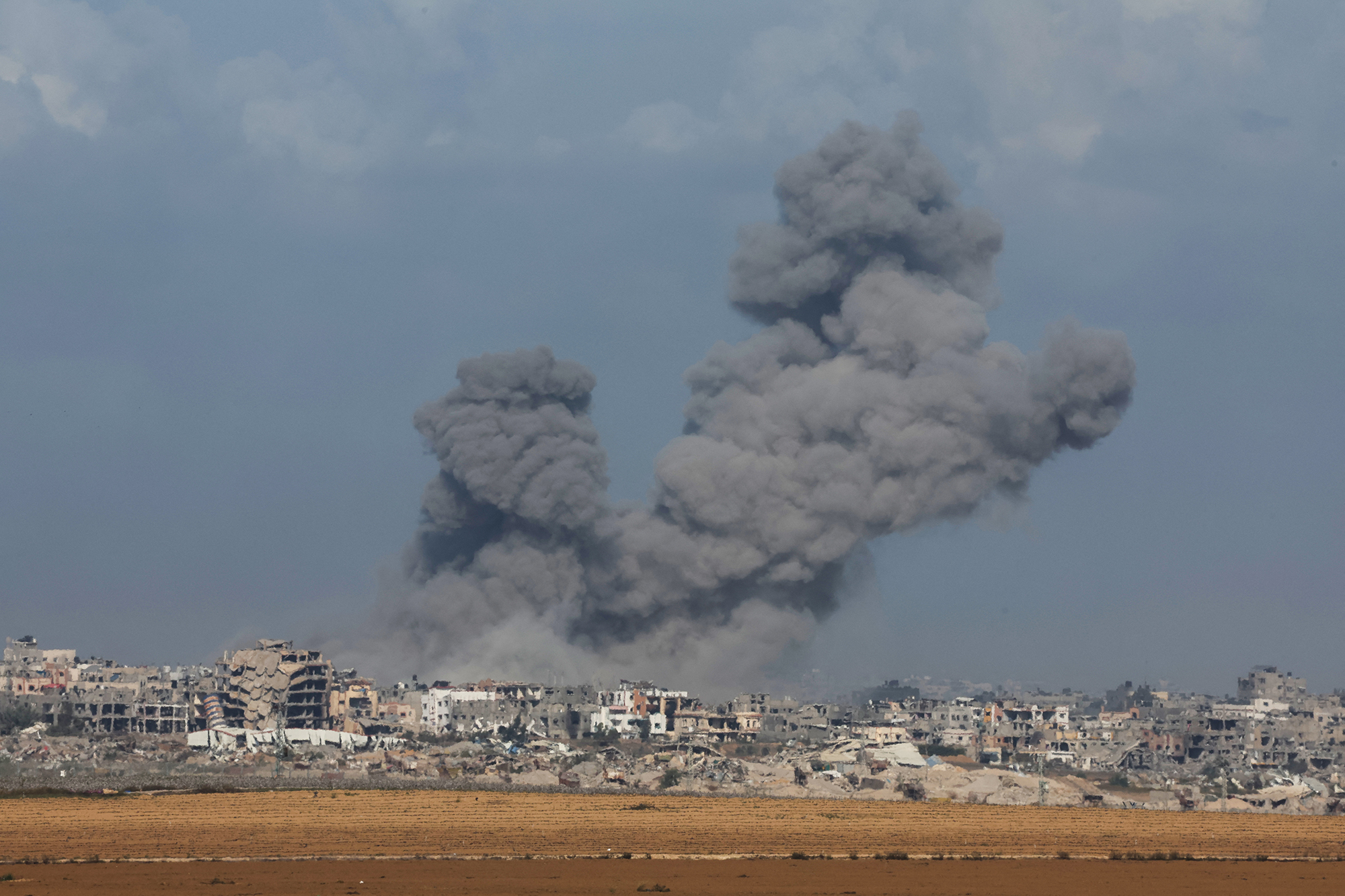 Angriff auf den Gazastreifen vom Süden Israels aus (Bild: Jack Guez/AFP)