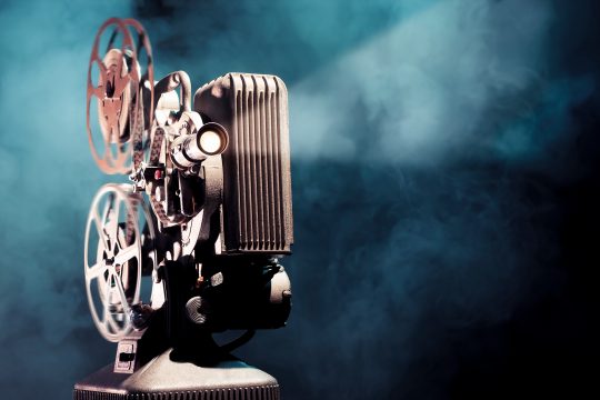 Alter Filmprojektor im Kino