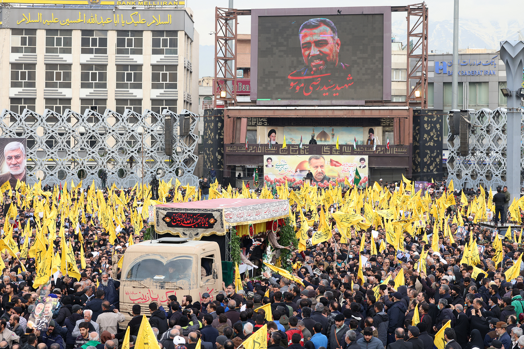 Trauerfeier für iranischen General Mussawi in Teheran (Bild: Atta Kenare/AFP)