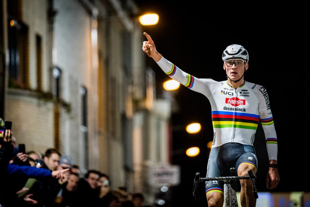 Van der Poel siegt in Diegem