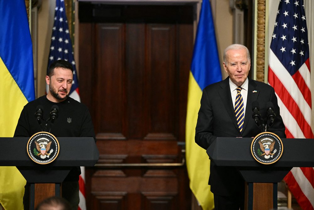 US-Präsident Joe Biden und der ukrainische Präsident Wolodymyr Selenskyj bei der gemeinsamen Pressekonferenz (Bild: Mandel Ngan/AFP)