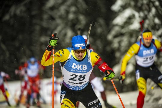 Beim Sprint am Samstag läuft Thierry Langer auf Platz 28 - und wiederholt das bei der Verfolgung am Sonntag (Bild: Kevin Voigt)