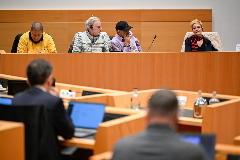 Die Untersuchungskommission zur Aufarbeitung von sexuellem Missbrauch am 20. November im Föderalen Parlament in Brüssel (Bild: Laurie Dieffembacq/Belga)