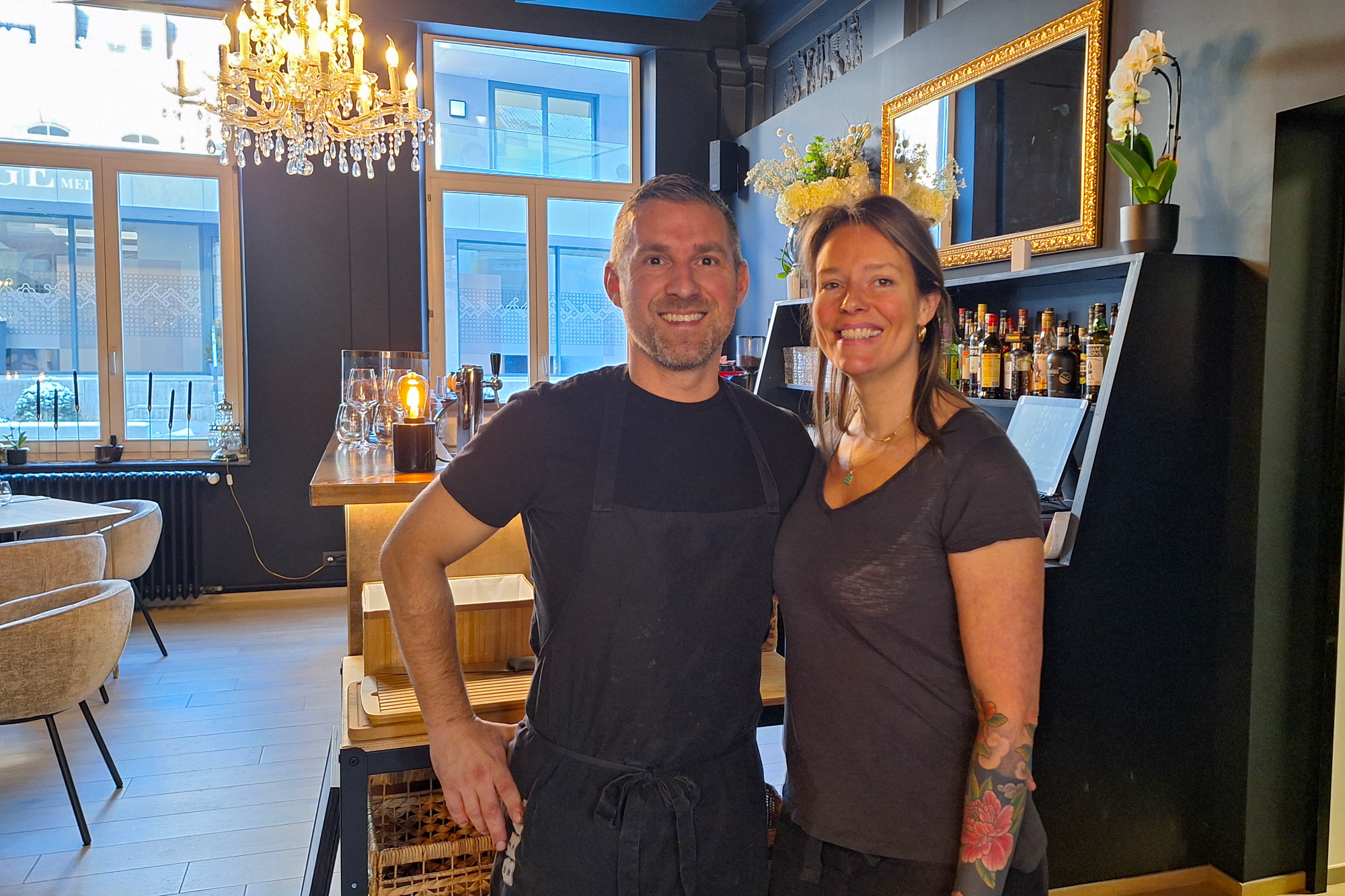 Christophe Markou und Virginie Montulet in ihrem neuen Restaurant "Au 3 Bis" am Eupener Marktplatz (Gudrun Hunold/BRF)