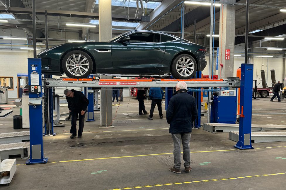 Technische Kontrolle bei der Autosécurité