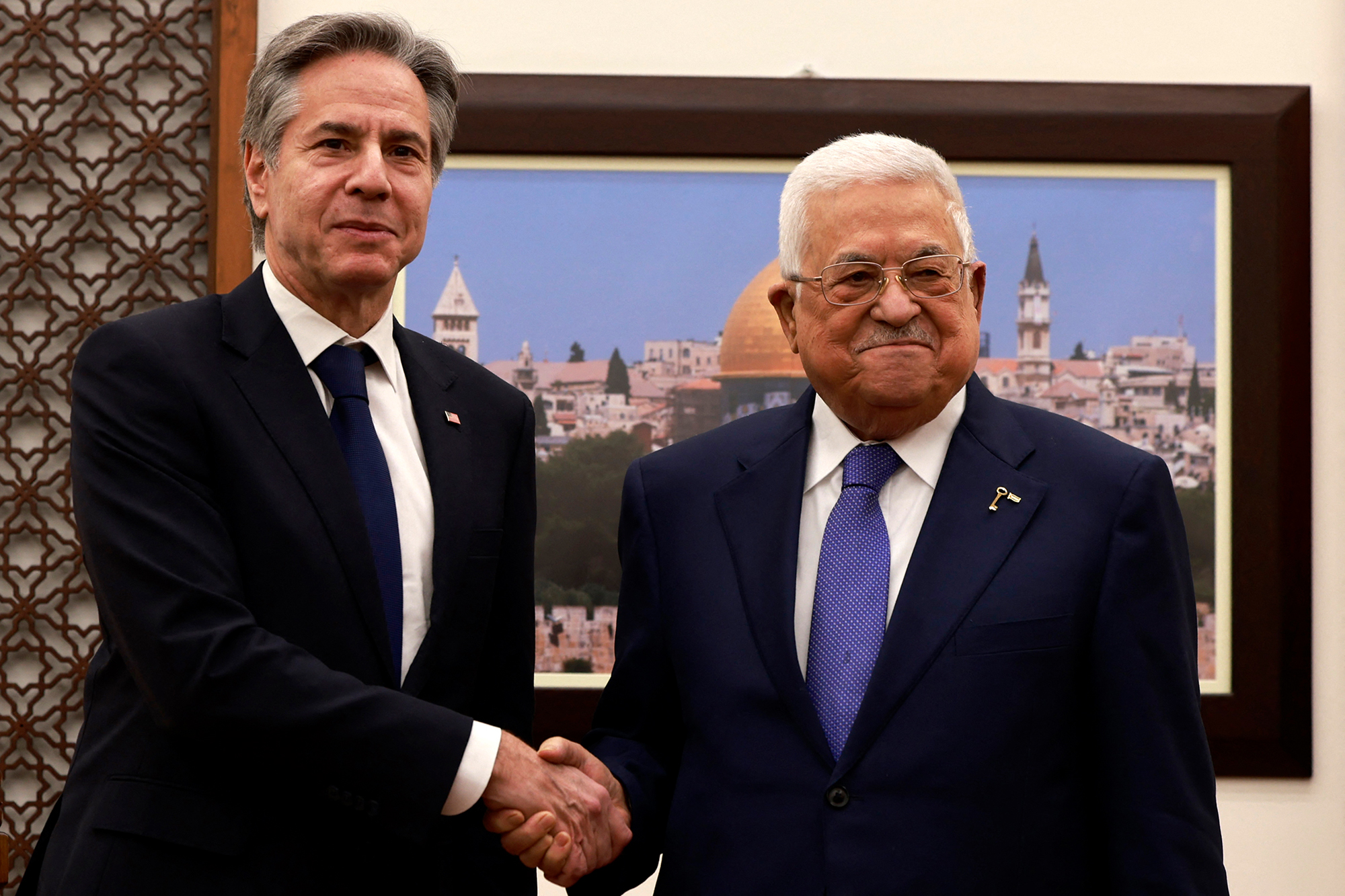 US-Außenminister Antony Blinken mit Palästinenserpräsident Mahmud Abbas in Ramallah (Bild: Jaafar Ashtiyeh/AFP)