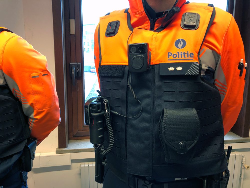 Bodycam der Polizei Mechelen (Bild: Katleen Vastiau/Belga)