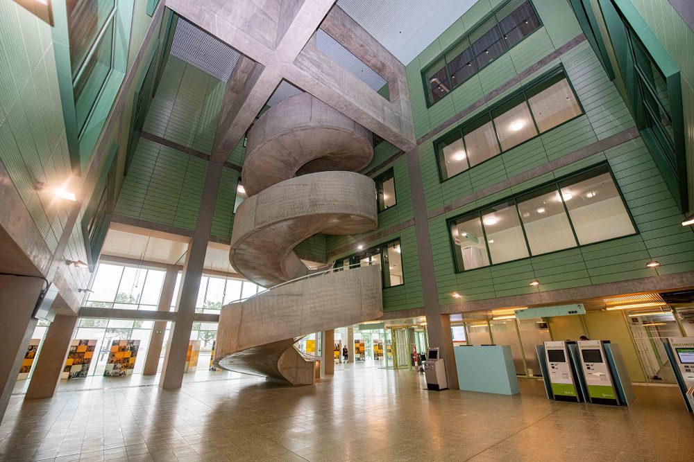 Eingangshalle des neuen Krankenhauses ZNA Cadix in Antwerpen (Bild: Jonas Roosens/Belga)