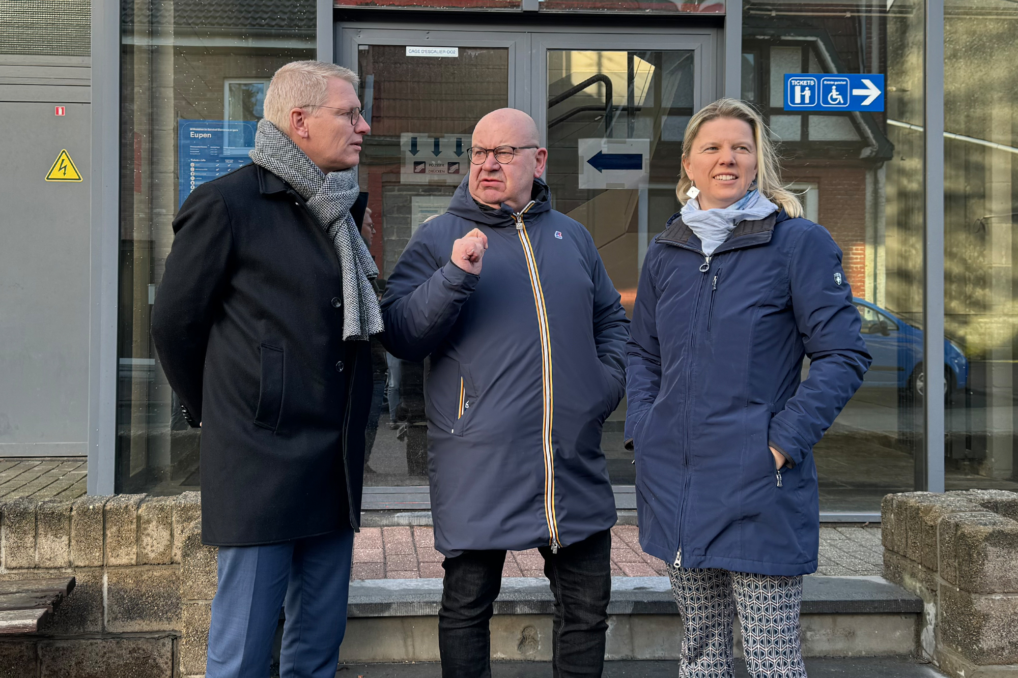 Mobilitätsminister Georges Gilkinet, Bauschöffe Michael Scholl und Bürgermeisterin Claudia Niessen (Bild: Dogan Malicki/BRF)