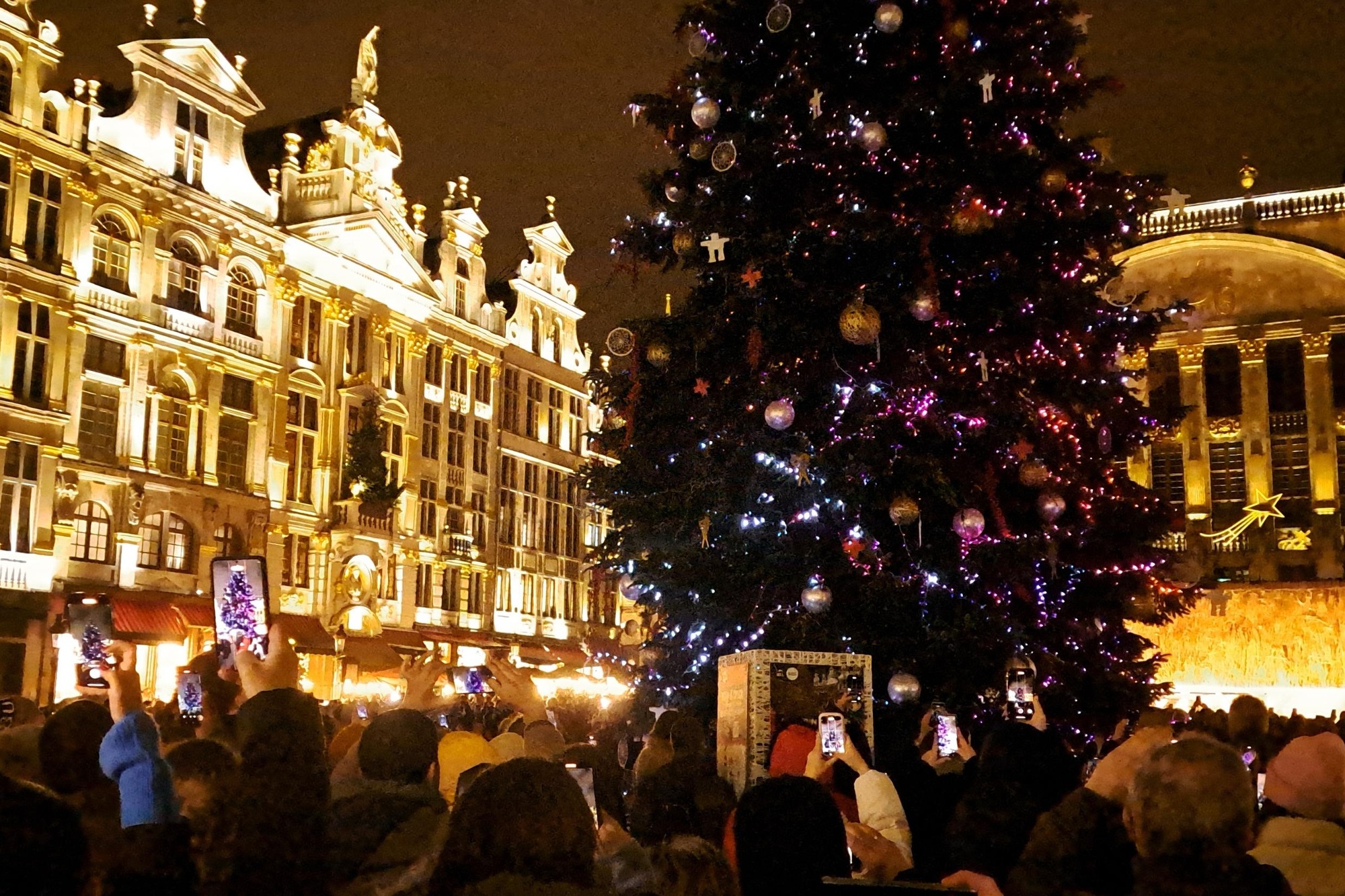 Weihnachtsmarkt auf der Grand-Place in Brüssel (Illustrationsbild: Timon Ramboer/Belga)