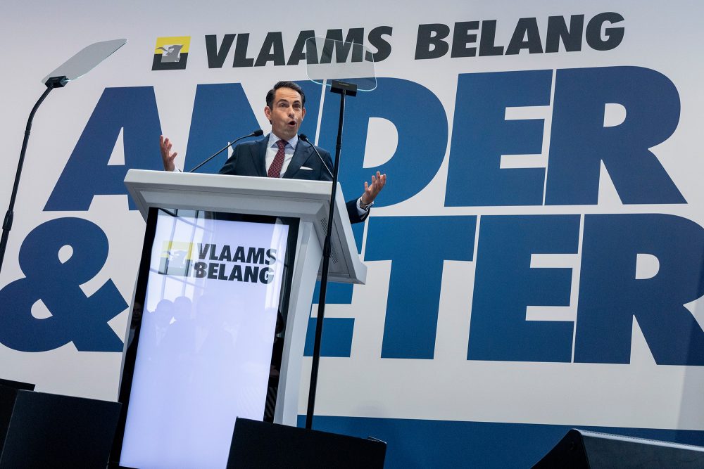 Tom Van Grieken beim Neujahrsempfang des Vlaams Belang (Bild: Nicolas Maeterlick/Belga)