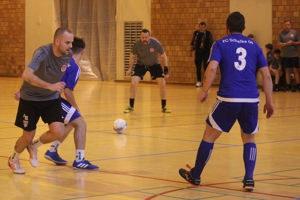 Hallenfußballcup für ostbelgische Fanclubs in Worriken (Bild: Lindsay Ahn/BRF)