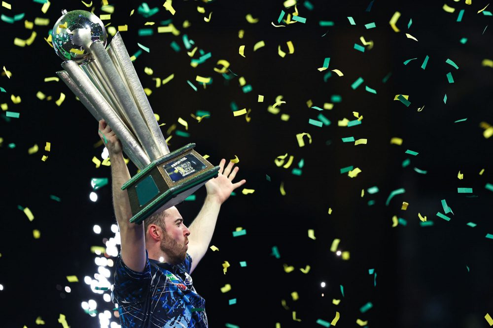 Luke Humphries ist neuer Darts-Weltmeister (Bild: PDC)