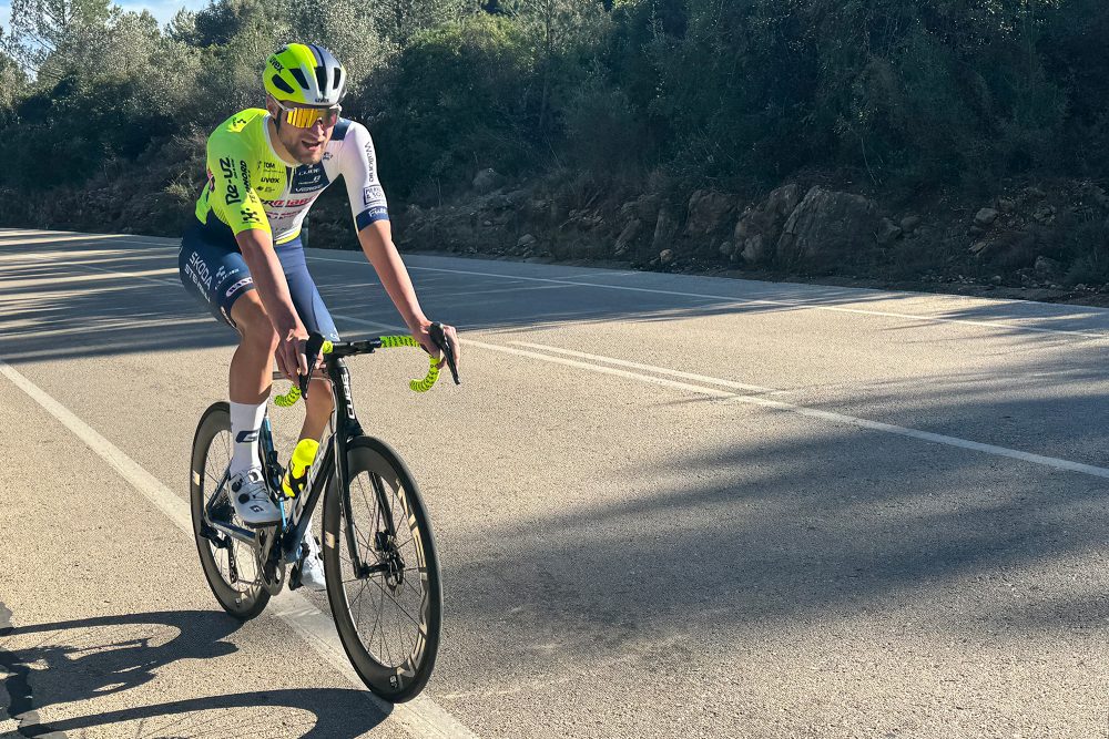 Laurenz Rex beim Training im spanischen Albir (Bild: Christophe Ramjoie/BRF)